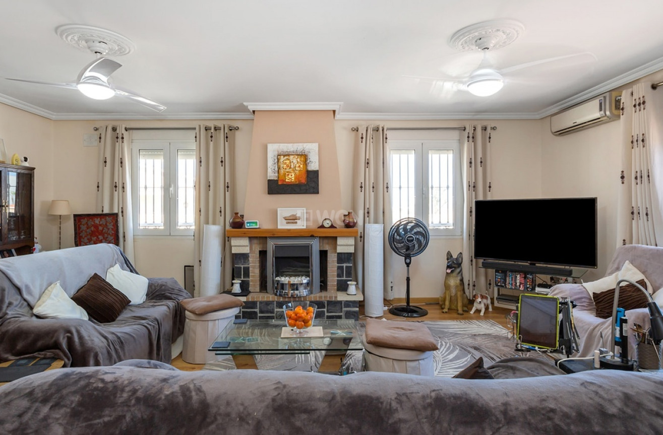 Odsprzedaż - Villa - Torrevieja - Los Balcones