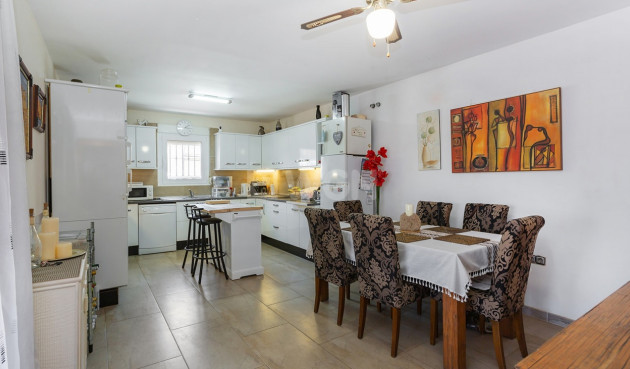 Odsprzedaż - Villa - Torrevieja - Los Balcones