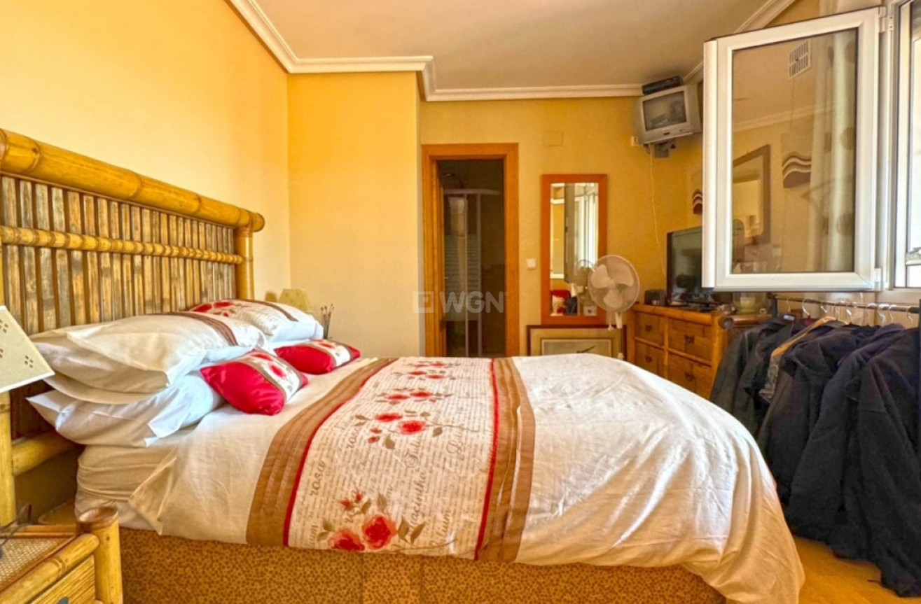 Odsprzedaż - Villa - Torrevieja - Los Balcones