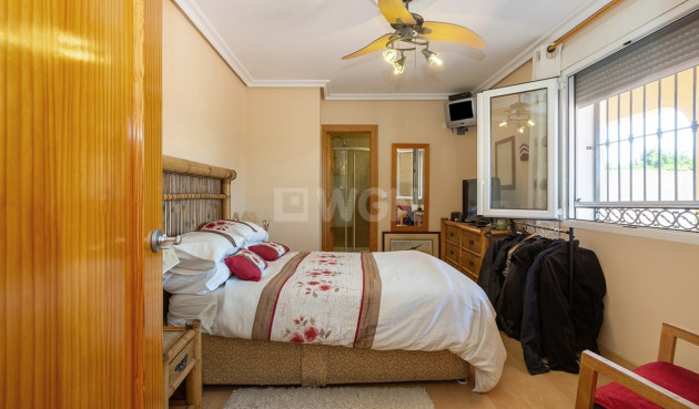 Odsprzedaż - Villa - Torrevieja - Los Balcones