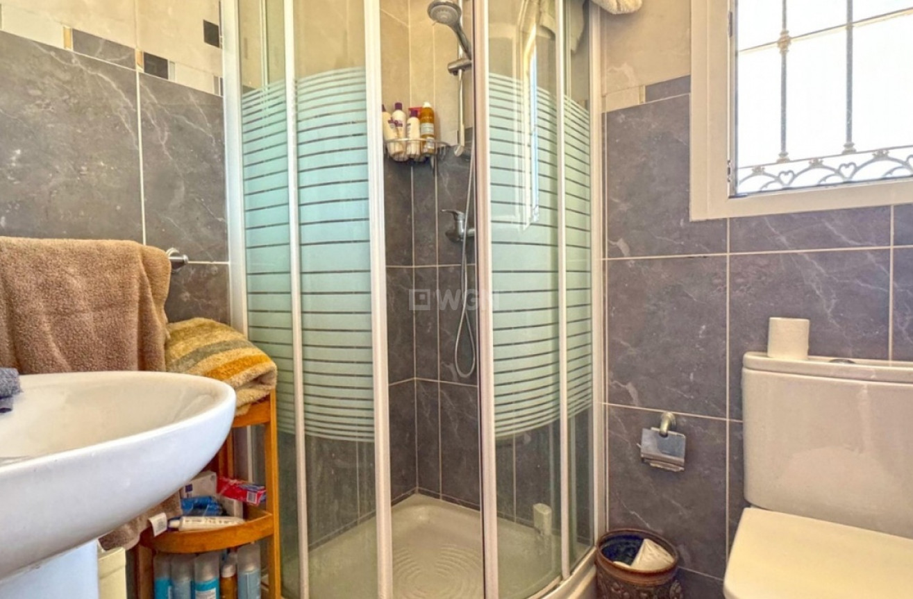 Odsprzedaż - Villa - Torrevieja - Los Balcones