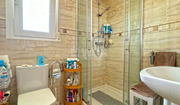 Odsprzedaż - Villa - Torrevieja - Los Balcones