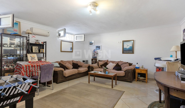 Odsprzedaż - Villa - Torrevieja - Los Balcones