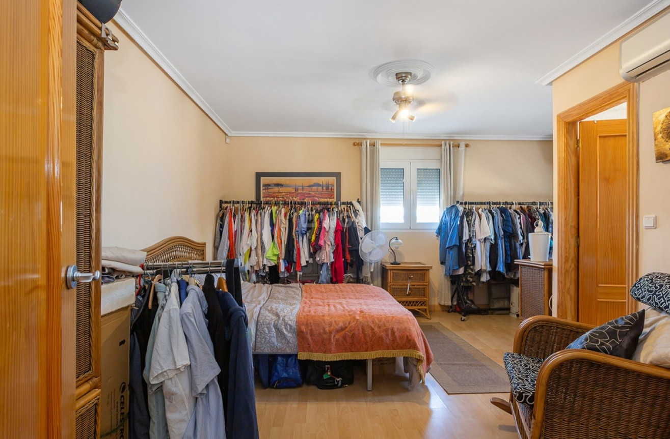 Odsprzedaż - Villa - Torrevieja - Los Balcones