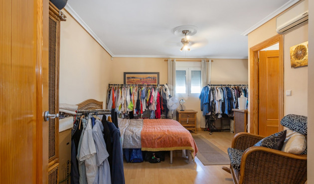 Odsprzedaż - Villa - Torrevieja - Los Balcones