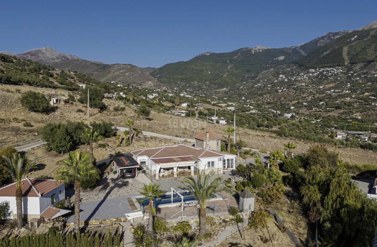 Odsprzedaż - Villa - Alcaucín - Inland