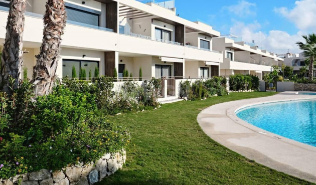 Odsprzedaż - Mieszkanie w bloku - Torrevieja - Costa Blanca