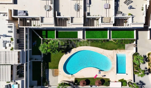 Odsprzedaż - Mieszkanie w bloku - Torrevieja - Costa Blanca