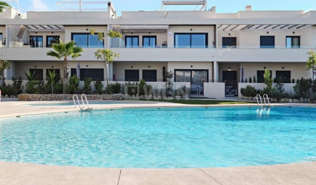 Odsprzedaż - Mieszkanie w bloku - Torrevieja - Costa Blanca