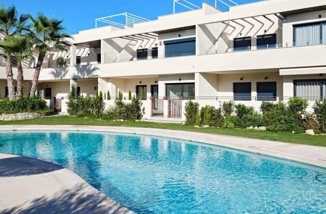 Odsprzedaż - Mieszkanie w bloku - Torrevieja - Costa Blanca