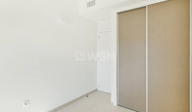 Odsprzedaż - Mieszkanie w bloku - Torrevieja - Costa Blanca