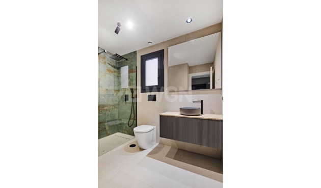 Odsprzedaż - Mieszkanie w bloku - Torrevieja - Costa Blanca