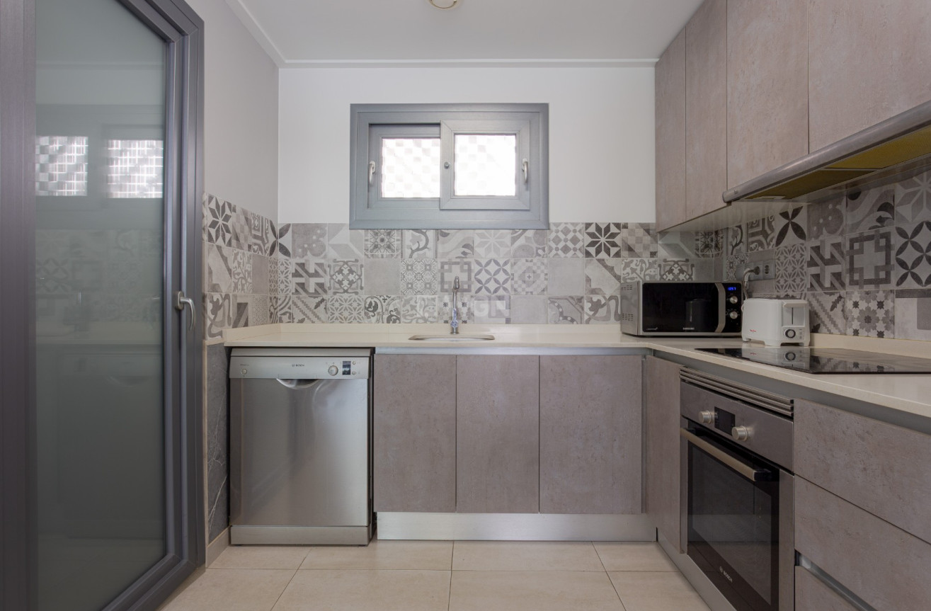 Odsprzedaż - Mieszkanie w bloku - Torrevieja - Costa Blanca