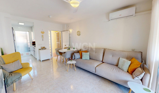 Odsprzedaż - Mieszkanie w bloku - Los Narejos - Costa Calida