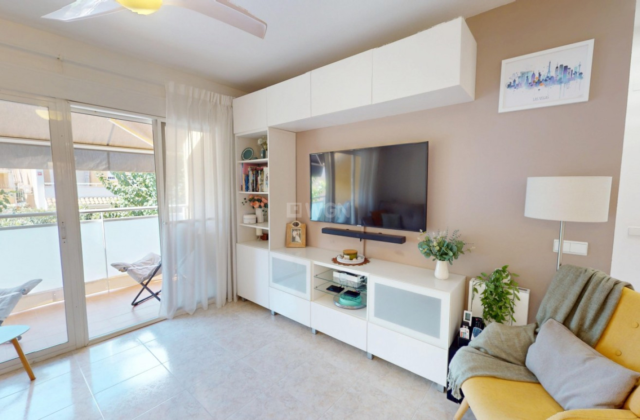 Odsprzedaż - Mieszkanie w bloku - Los Narejos - Costa Calida