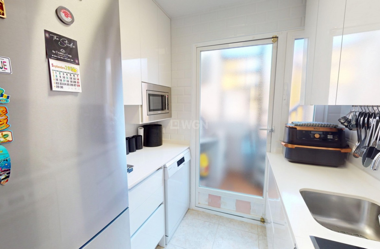 Odsprzedaż - Mieszkanie w bloku - Los Narejos - Costa Calida