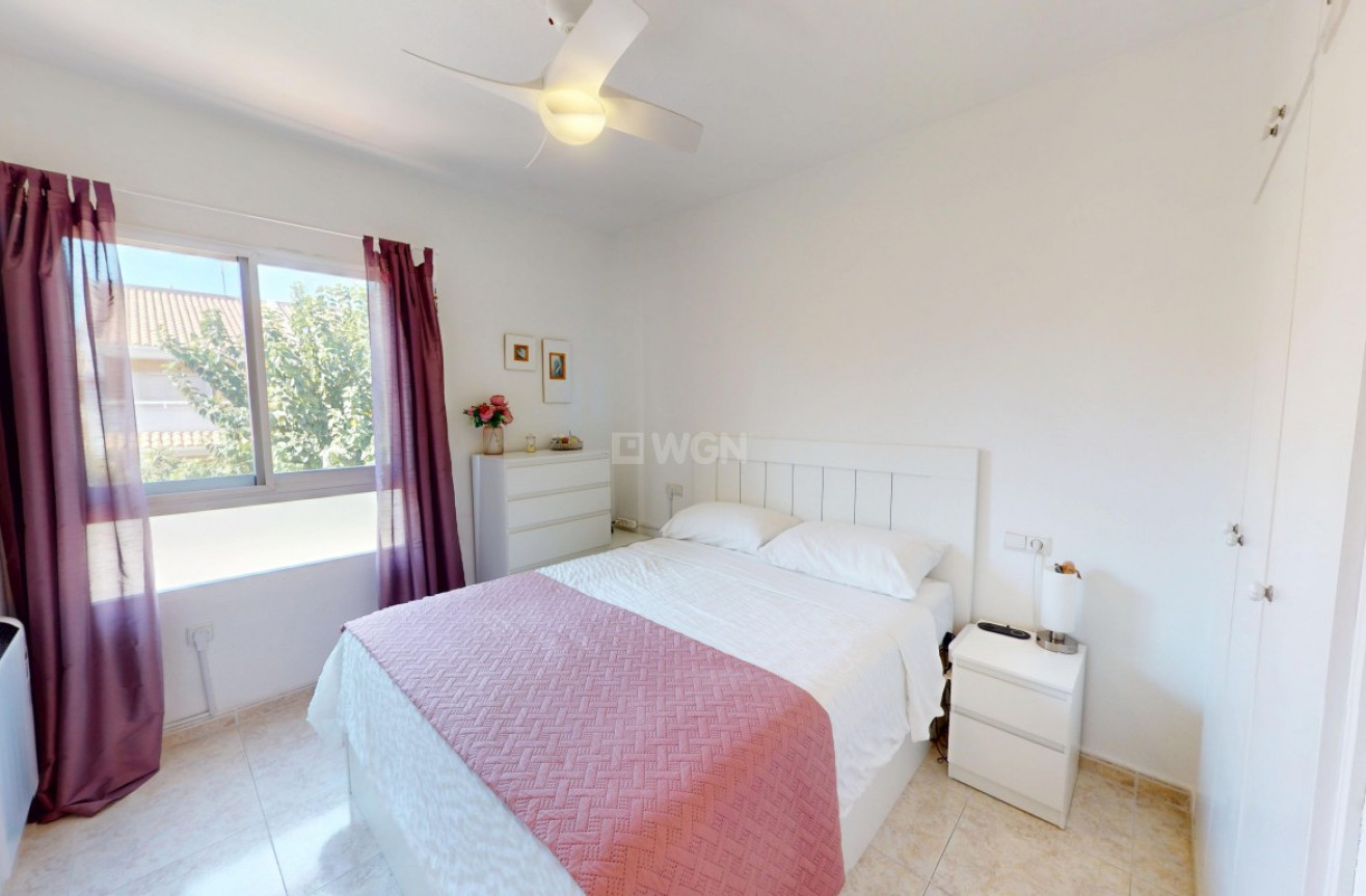 Odsprzedaż - Mieszkanie w bloku - Los Narejos - Costa Calida