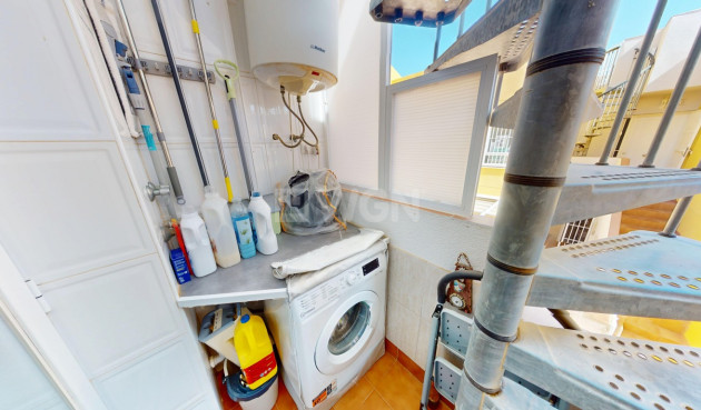 Odsprzedaż - Mieszkanie w bloku - Los Narejos - Costa Calida