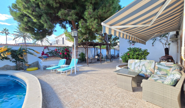 Odsprzedaż - Villa - Orihuela Costa - Costa Blanca