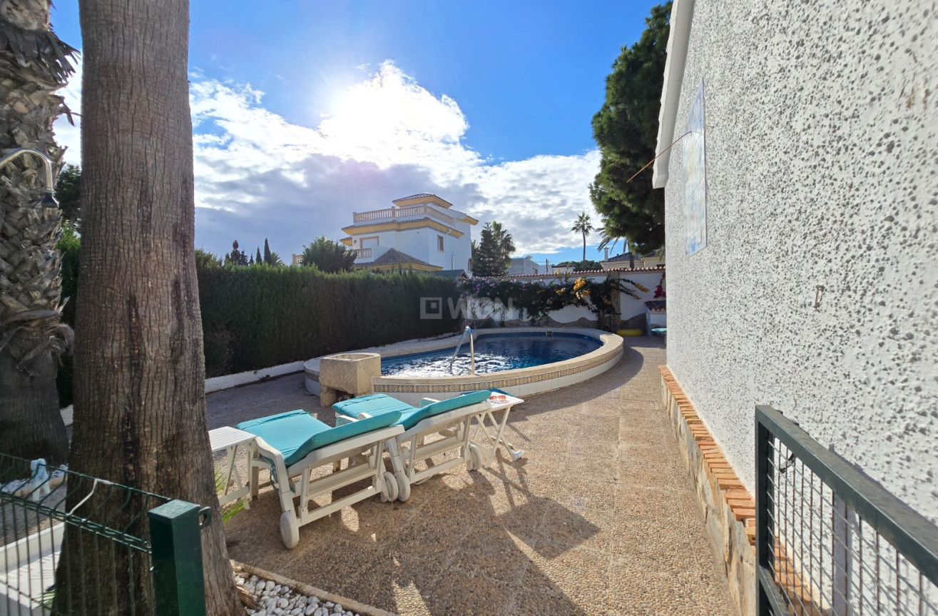 Odsprzedaż - Villa - Orihuela Costa - Costa Blanca