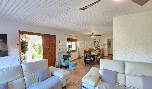 Odsprzedaż - Villa - Orihuela Costa - Costa Blanca