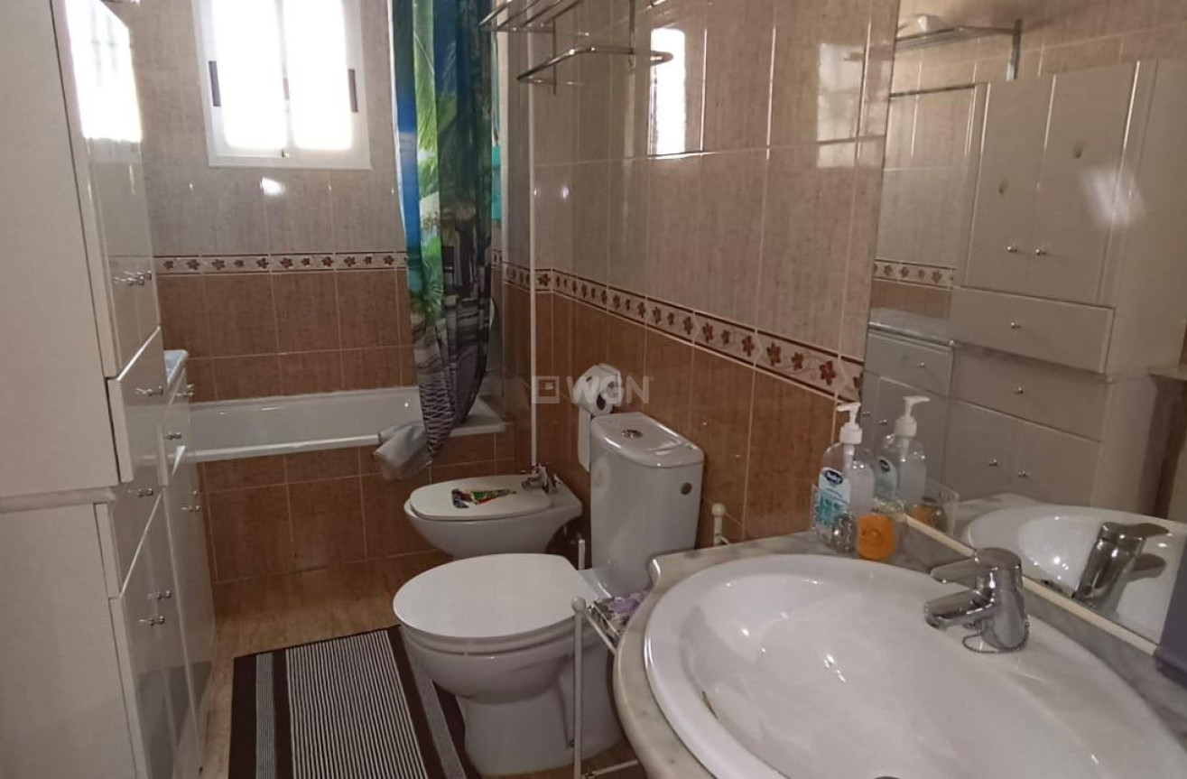 Odsprzedaż - Bungalow - Orihuela Costa - Los Almendros-la Florida