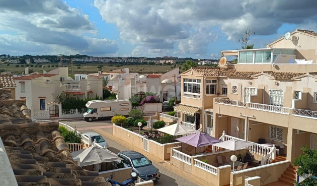 Odsprzedaż - Bungalow - Orihuela Costa - Los Almendros-la Florida