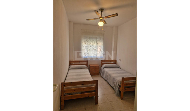 Odsprzedaż - Bungalow - Torrevieja - Playa De Los Naufragos