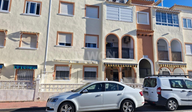 Odsprzedaż - Bungalow - Torrevieja - Playa De Los Naufragos