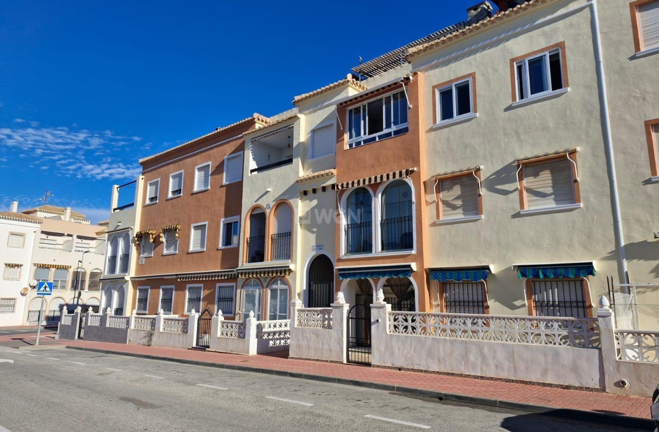 Odsprzedaż - Bungalow - Torrevieja - Playa De Los Naufragos