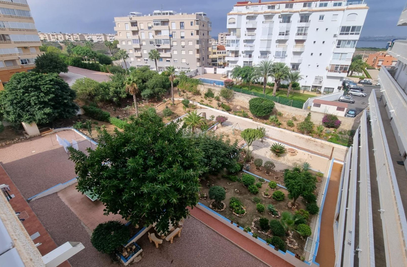 Odsprzedaż - Mieszkanie w bloku - Torrevieja - Torreblanca
