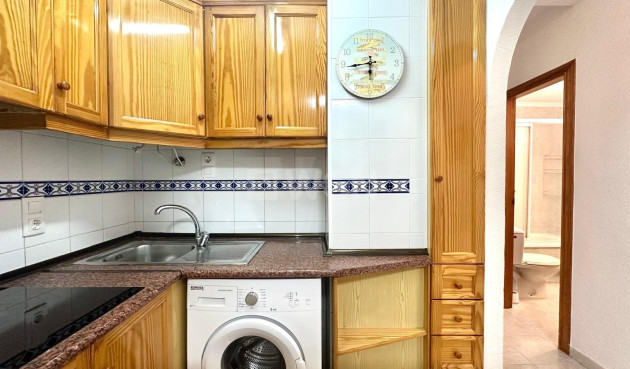 Odsprzedaż - Mieszkanie w bloku - Torrevieja - Acequion