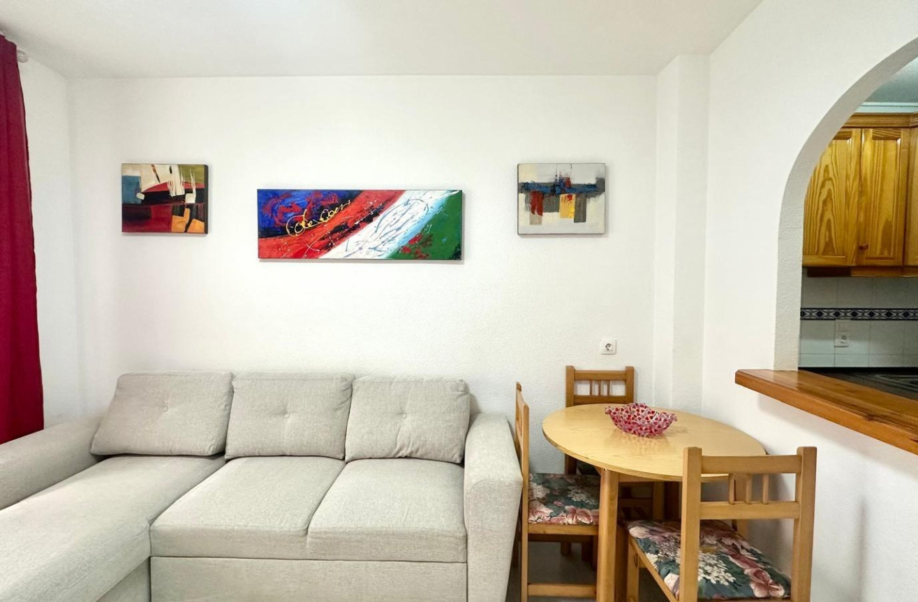 Odsprzedaż - Mieszkanie w bloku - Torrevieja - Acequion