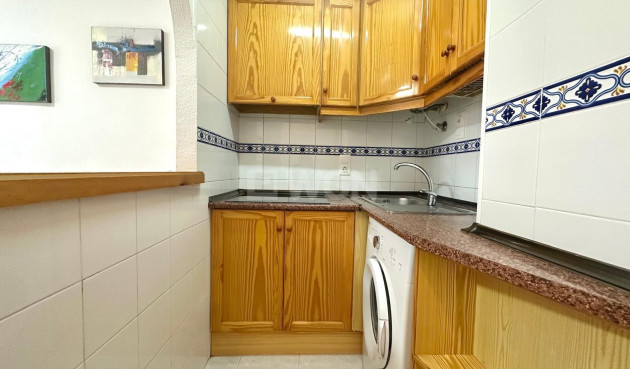 Odsprzedaż - Mieszkanie w bloku - Torrevieja - Acequion