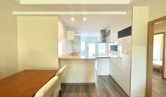 Odsprzedaż - Mieszkanie w bloku - Orihuela Costa - Altos De Campoamor