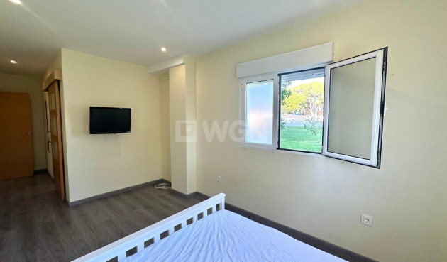 Odsprzedaż - Mieszkanie w bloku - Orihuela Costa - Altos De Campoamor