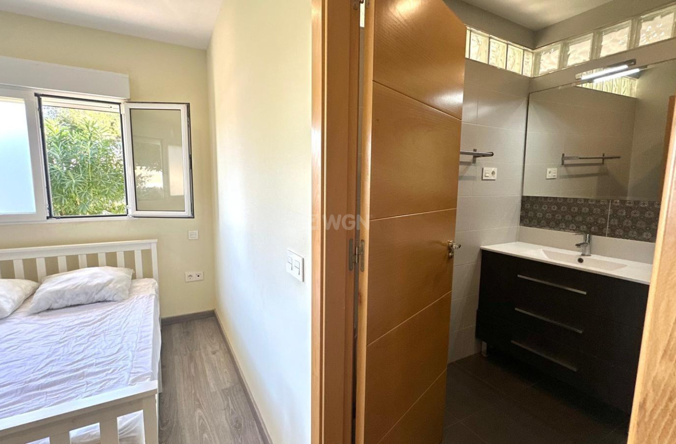 Odsprzedaż - Mieszkanie w bloku - Orihuela Costa - Altos De Campoamor