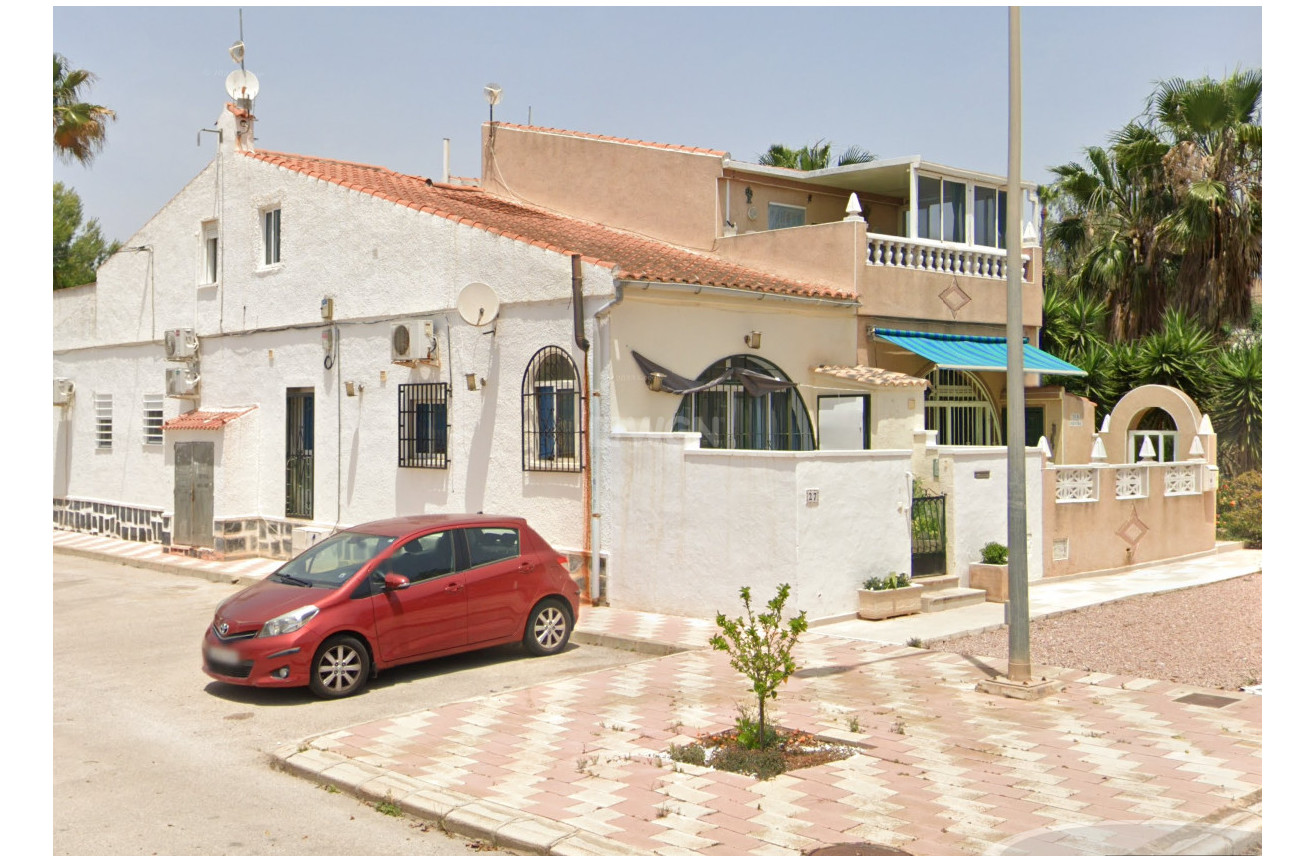 Odsprzedaż - Kamienica - Torrevieja - Costa Blanca