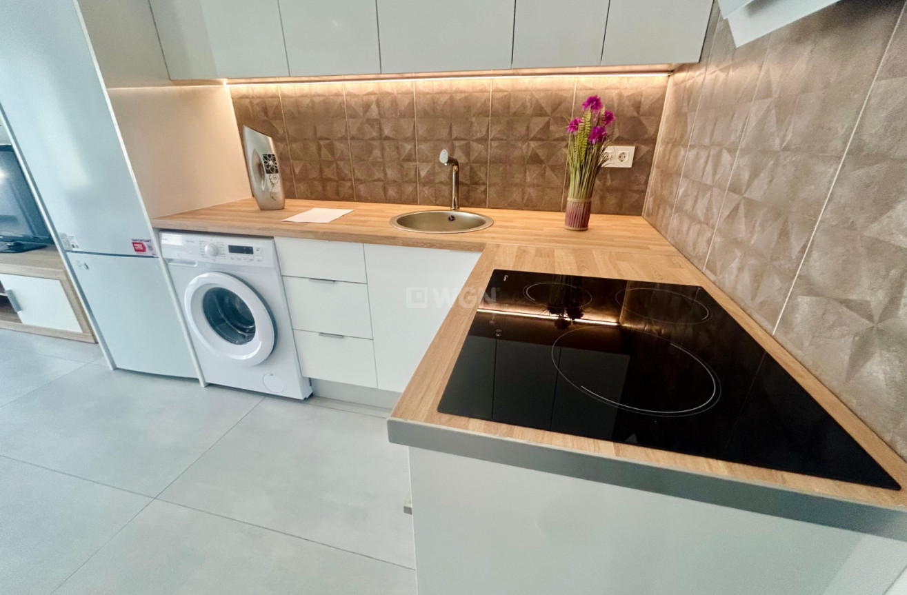 Odsprzedaż - Kamienica - Torrevieja - Costa Blanca