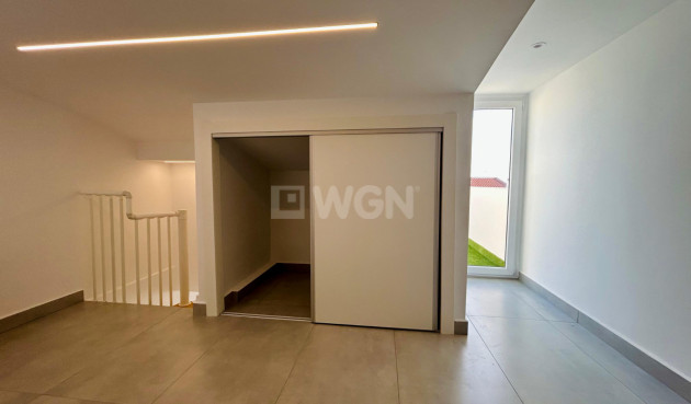 Odsprzedaż - Kamienica - Torrevieja - Costa Blanca