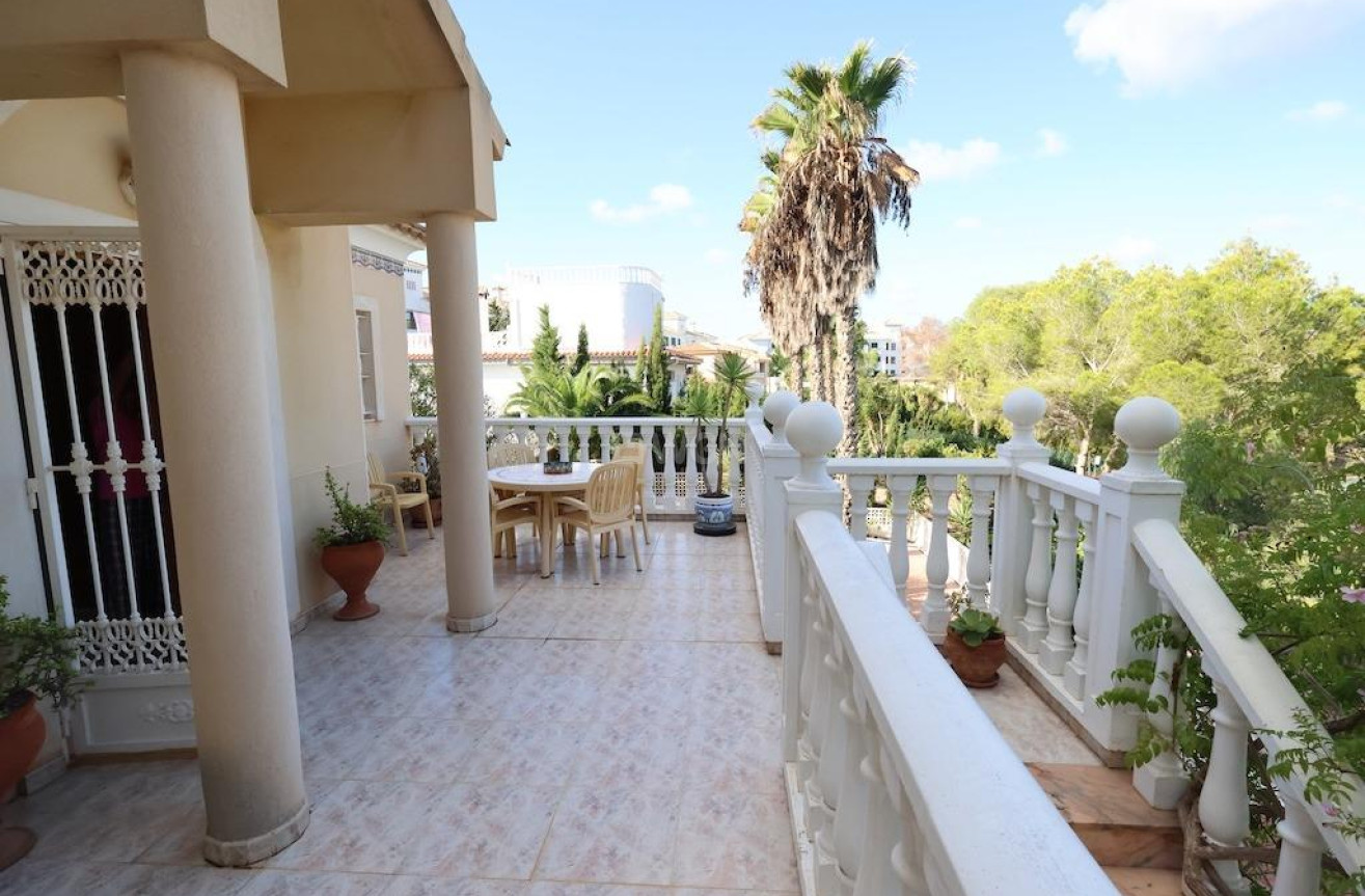 Odsprzedaż - Villa - Orihuela Costa - Costa Blanca