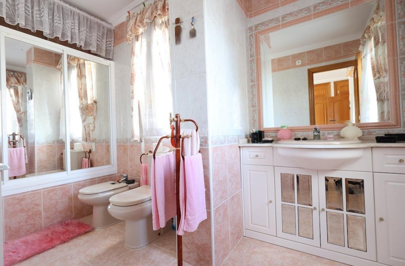 Odsprzedaż - Villa - Orihuela Costa - Costa Blanca