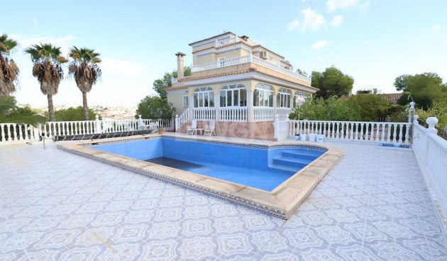 Odsprzedaż - Villa - Orihuela Costa - Costa Blanca