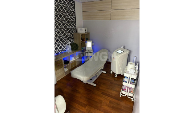 Reventa - Comercial - Torrevieja