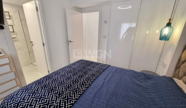 Odsprzedaż - Mieszkanie w bloku - Torrevieja - Centro