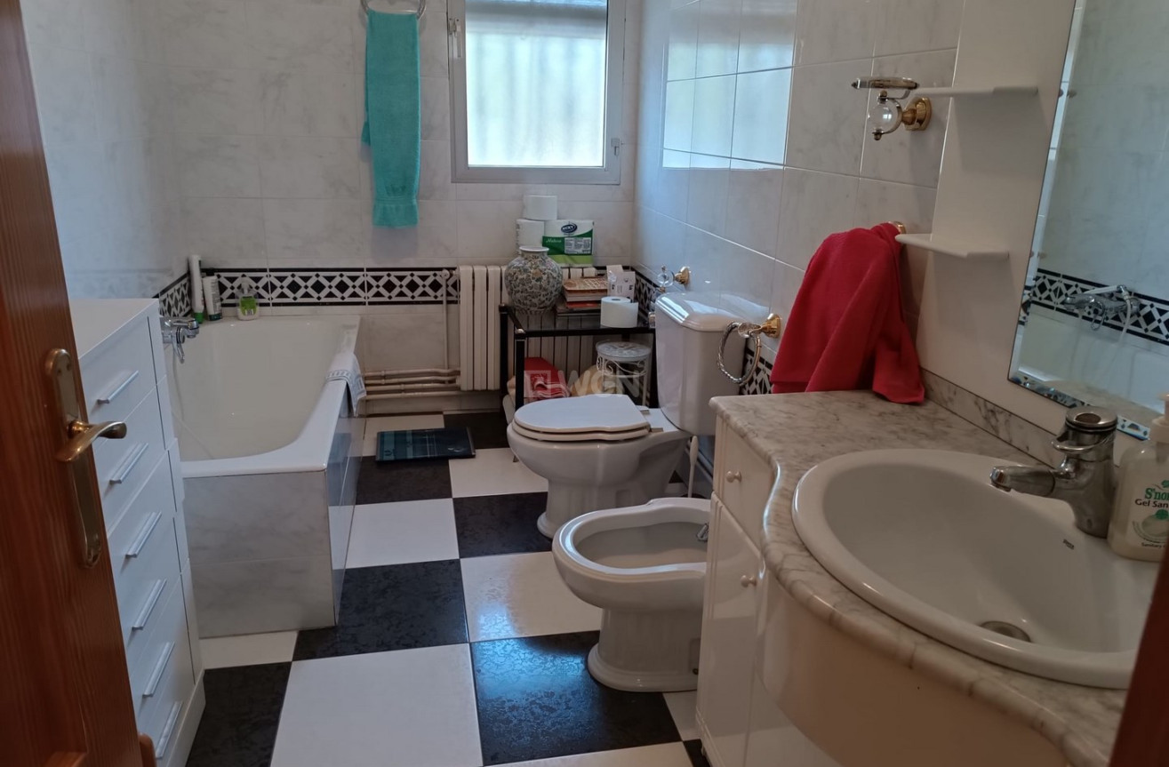 Odsprzedaż - Villa - Revuelta de Yecla - Inland