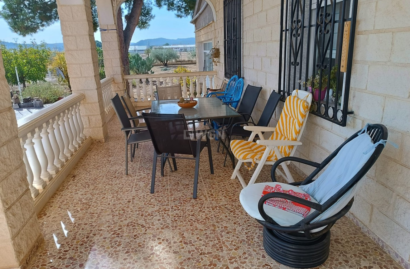 Odsprzedaż - Villa - Revuelta de Yecla - Inland