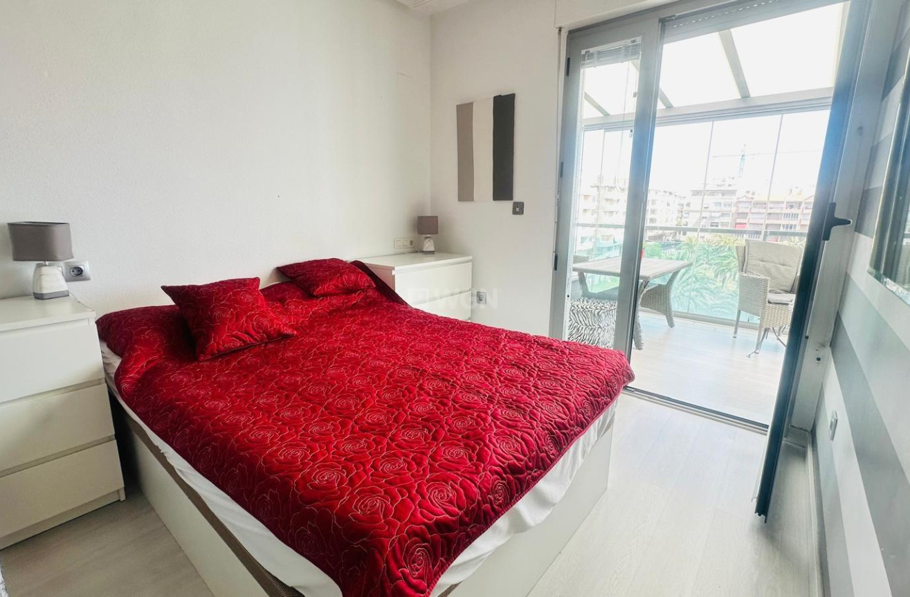 Odsprzedaż - Daszek - Torrevieja - Playa del Cura