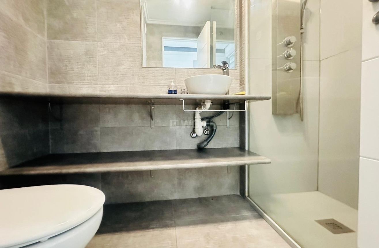 Odsprzedaż - Daszek - Torrevieja - Playa del Cura