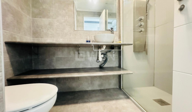 Odsprzedaż - Daszek - Torrevieja - Playa del Cura